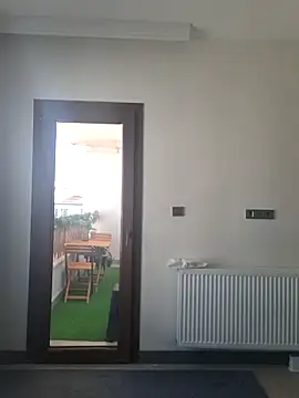 Snapshot of cansuozell chatting on November 5, 9:01 am cansuozell online show from November 5, 9:01 am