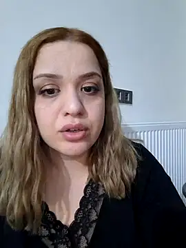 Snapshot of cansuozell chatting on November 9, 5:06 pm cansuozell online show from November 9, 5:06 pm