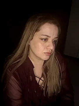 Snapshot of cansuozell chatting on November 4, 4:11 pm cansuozell online show from November 4, 4:11 pm