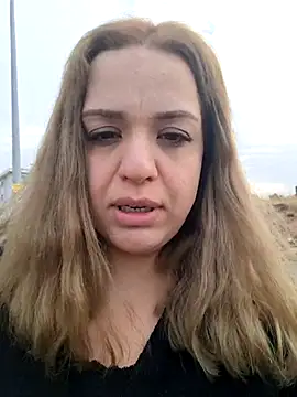 Snapshot of cansuozell chatting on November 26, 5:40 am cansuozell online show from November 26, 5:40 am