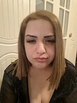 cansuozell online show from December 22, 5:35 pm