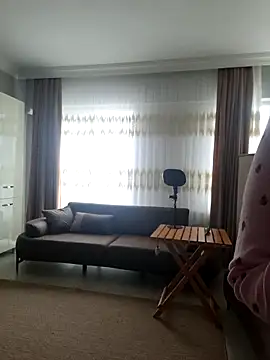 cansuozell online show from March 12, 8:51 am