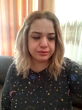 cansuozell online show from May 2, 3:56 am