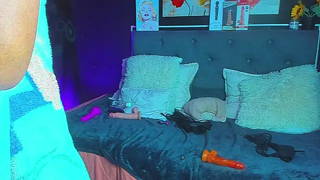 dulce celeste15 online show from March 7, 11:05 pm