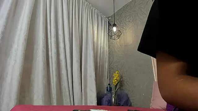 KOURTNEY-- online show from January 9, 2:18 am