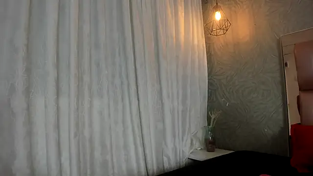 KOURTNEY-- online show from November 7, 2:27 am