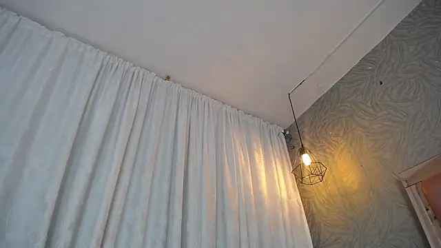 KOURTNEY-- online show from November 8, 1:53 am