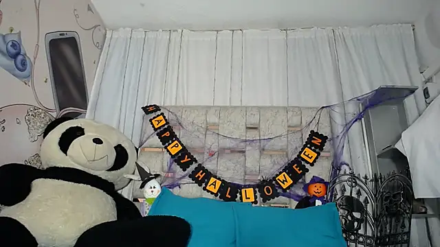 KOURTNEY-- online show from October 26, 1:50 am