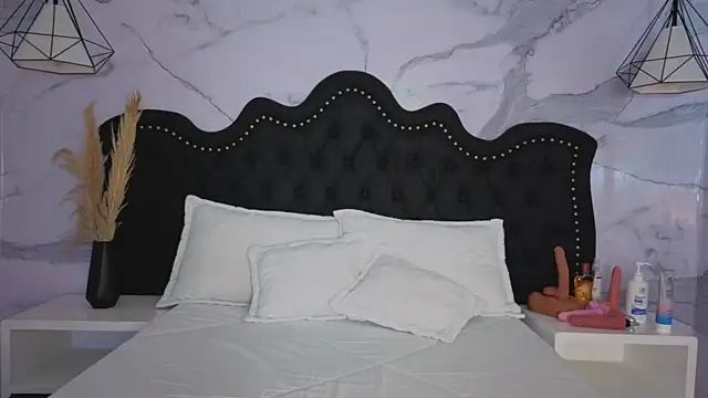Carohorny4u online show from April 28, 12:53 am