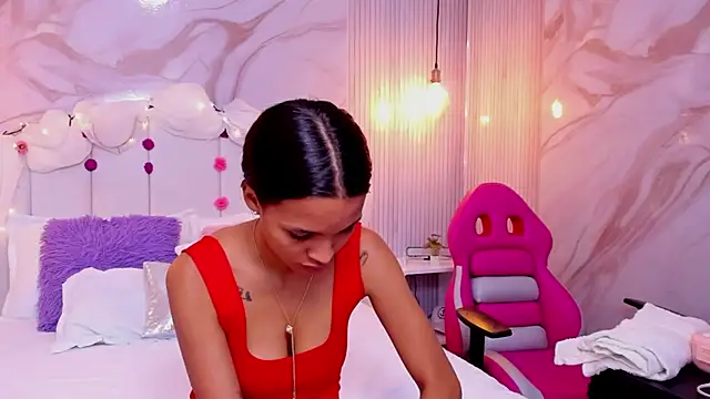Snapshot of Carohorny4u chatting on September 24, 12:33 pm Carohorny4u online show from September 24, 12:33 pm