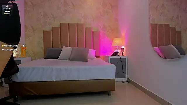 Snapshot of _Peach1_ chatting on November 19, 2:39 pm Peach1 online show from November 19, 2:39 pm