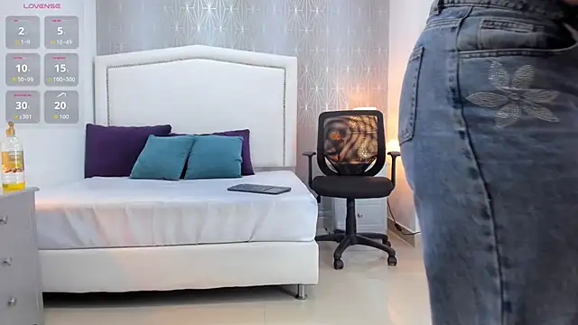  Peach1  online show from May 15, 10:35 am