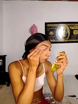 alexxa Rooa online show from March 4, 10:45 am