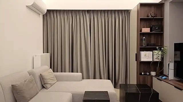 IrisNoire online show from February 6, 8:16 pm