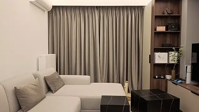 IrisNoire online show from December 2, 8:32 pm