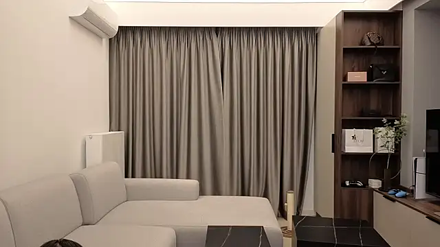 IrisNoire online show from November 10, 7:52 pm