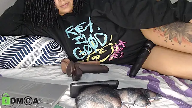 Snapshot of amantinaBOOBS chatting on December 21, 6:33 pm amantinaBOOBS online show from December 21, 6:33 pm