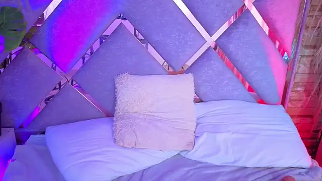 paulette dupont online show from March 27, 8:26 am