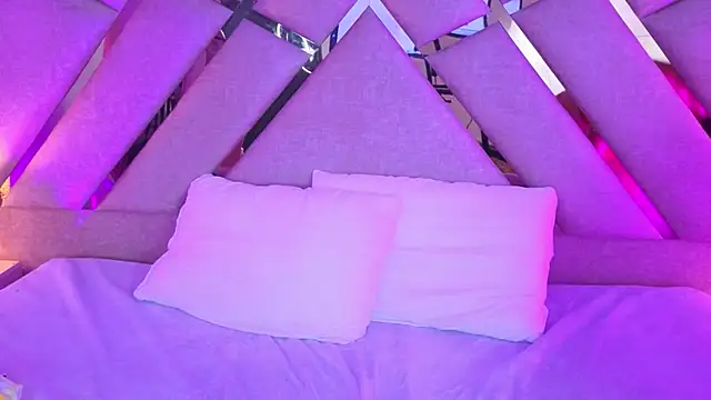 paulette dupont online show from March 14, 2:39 am