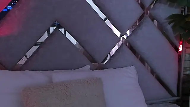 paulette dupont online show from March 23, 1:39 am