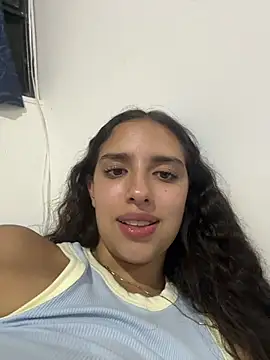 Snapshot of paulette_dupont chatting on July 16, 11:57 pm paulette dupont online show from July 16, 11:57 pm