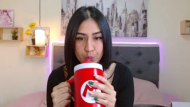 Snapshot of mia_aira chatting on September 14, 3:34 pm mia aira online show from September 14, 3:34 pm