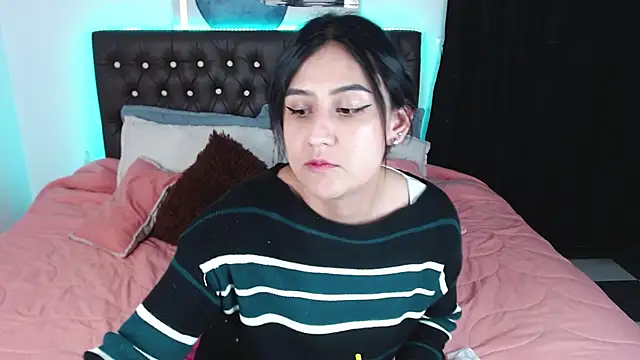 Snapshot of mia_aira chatting on February 28, 7:35 pm mia aira online show from February 28, 7:35 pm