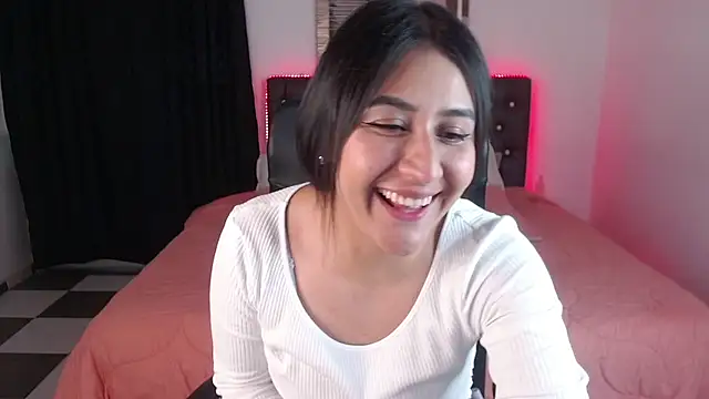 Snapshot of mia_aira chatting on February 24, 7:19 pm mia aira online show from February 24, 7:19 pm