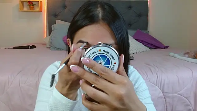 mia aira online show from November 23, 3:44 pm