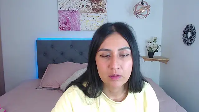 Snapshot of mia_aira chatting on February 11, 8:31 pm mia aira online show from February 11, 8:31 pm