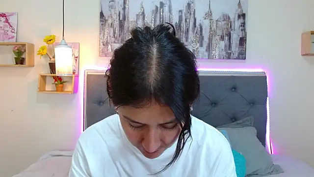 Snapshot of mia_aira chatting on September 25, 3:07 pm mia aira online show from September 25, 3:07 pm