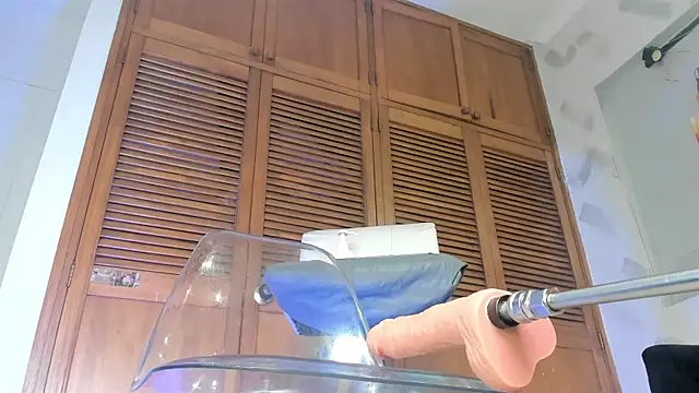 Snapshot of zoe_backer chatting on October 11, 3:02 pm zoe backer online show from October 11, 3:02 pm