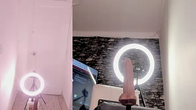 zoe backer online show from February 21, 11:23 am