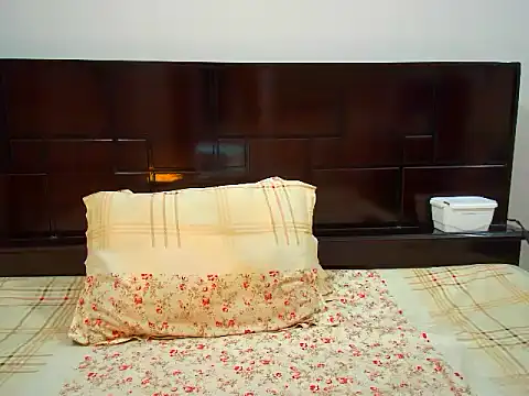 Snapshot of A-pusparani chatting on October 5, 8:32 pm A-pusparani online show from October 5, 8:32 pm