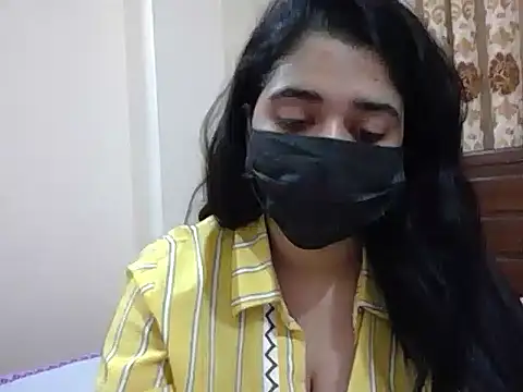 A-pusparani online show from May 14, 7:44 pm