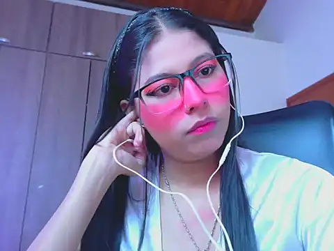  ALLYSON18  online show from June 5, 12:00 pm