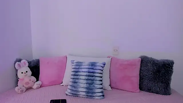 Snapshot of Brisa_blue chatting on December 15, 4:13 pm Brisa blue online show from December 15, 4:13 pm