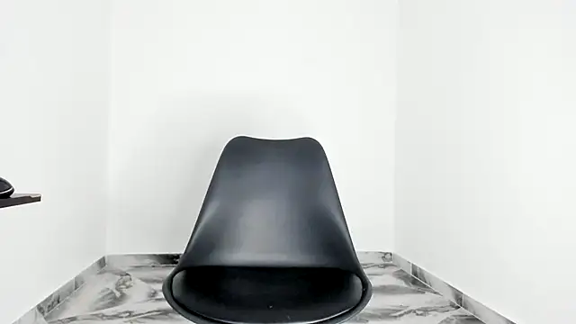 mikee scooth online show from January 15, 6:11 pm