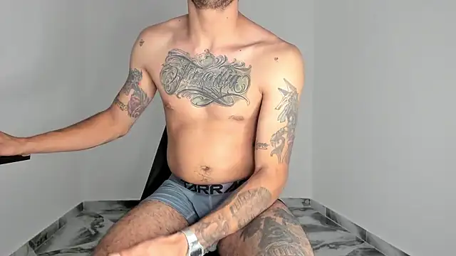 mikee scooth online show from January 18, 11:30 pm