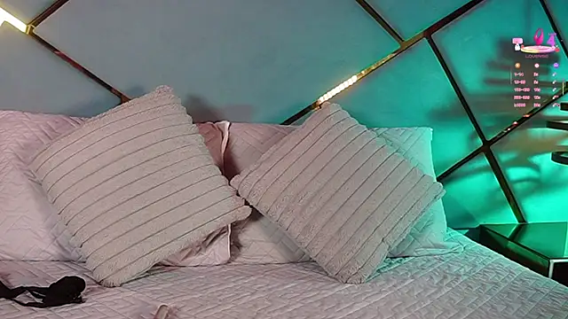 ammy durand online show from November 24, 7:25 pm