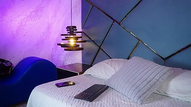 ammy durand online show from November 22, 7:02 pm