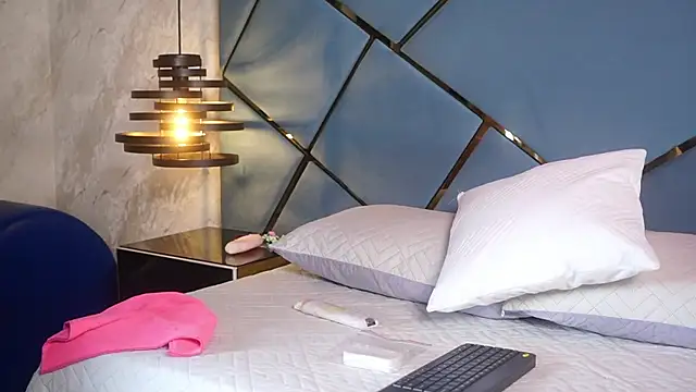 ammy durand online show from March 12, 7:07 pm