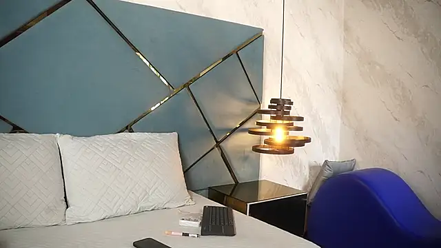 ammy durand online show from April 7, 7:37 pm