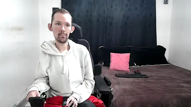 Snapshot of Sophia_and_Thomas chatting on February 25, 9:53 am Sophia and Thomas online show from February 25, 9:53 am