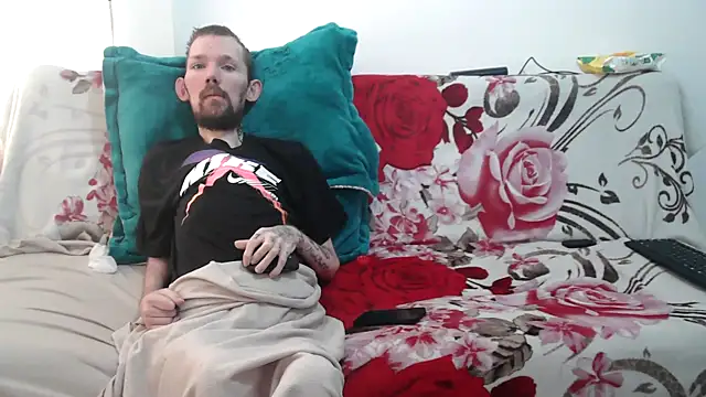 Sophia and Thomas online show from April 6, 8:43 pm