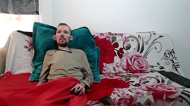 Sophia and Thomas online show from March 12, 9:19 pm