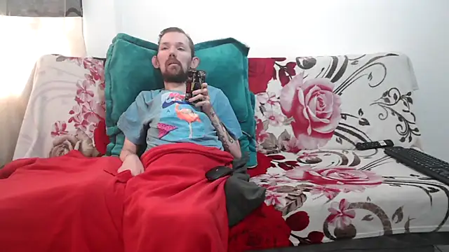 Sophia and Thomas online show from April 15, 3:27 pm