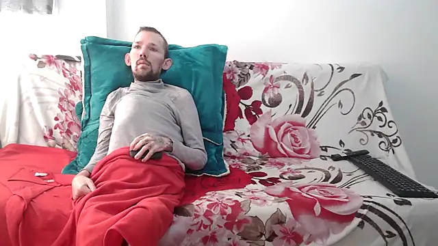 Sophia and Thomas online show from March 21, 8:13 pm