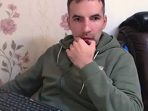 Leo 1617 online show from April 13, 3:49 pm