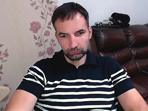 Leo 1617 online show from October 31, 9:06 am